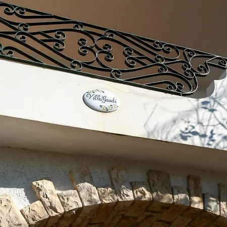 Gaudi - Batllo Hébergement de vacances Sant Isidoro (Apulia)