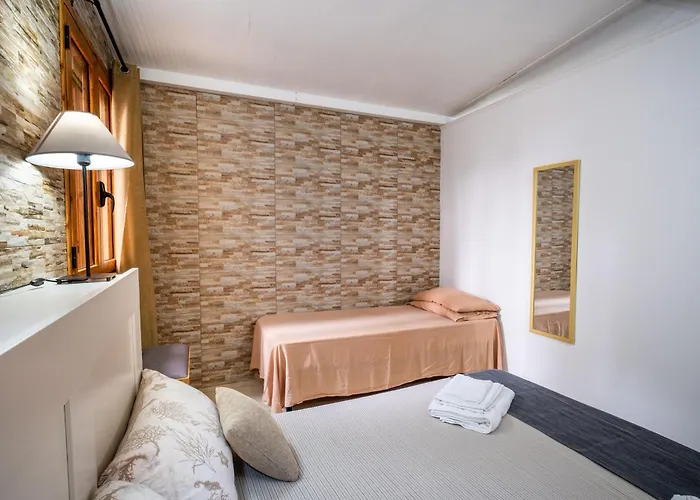 Gaudi - Batllo 펜션 산티시도로