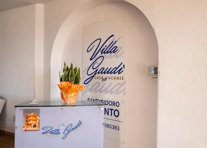 Gaudì - Batllò Sant Isidoro (Apulia)